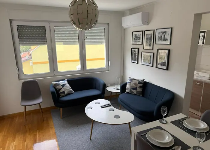 Oskar & Ella Apartment *