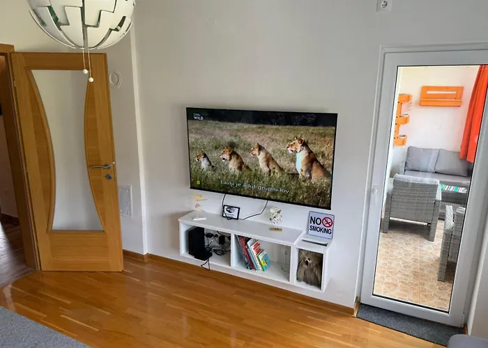 Oskar & Ella Apartment *